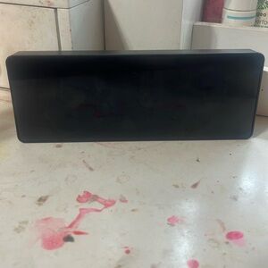 this alarm clock i got off tic tok shop it came with a cord (dc5v)